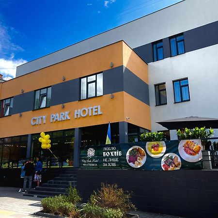 City Park Hotel By Chm Bila Tserkva Exterior photo